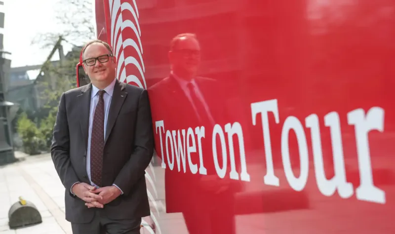 ERGO schickt „Tower on Tour“, Infobus bringt Expertise direkt zu den Vertriebspartnern