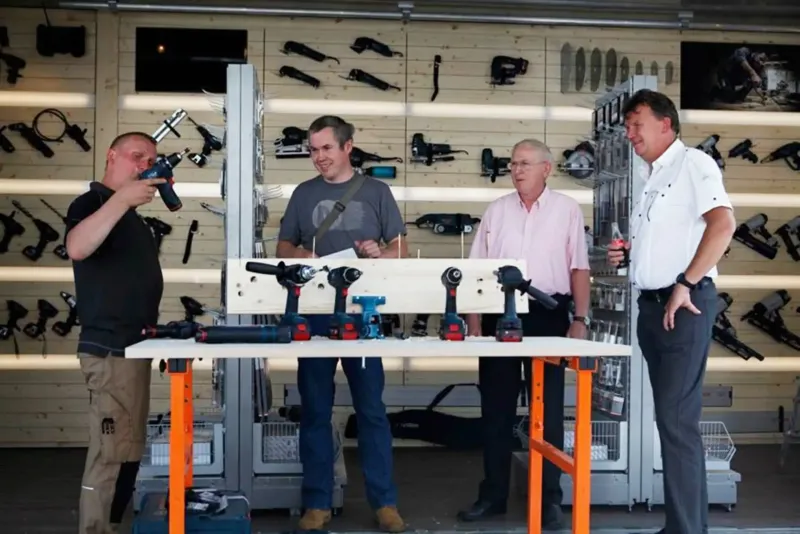 Bosch Eletrowerkzeuge, Die Roadshow „Finde deinen Meister Holz-Akku“